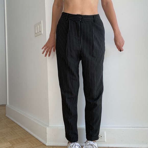**SOLD DO NOT BUY ** Cutest midrise pinstripe trousers/ pants!! - Picture 3 of 15